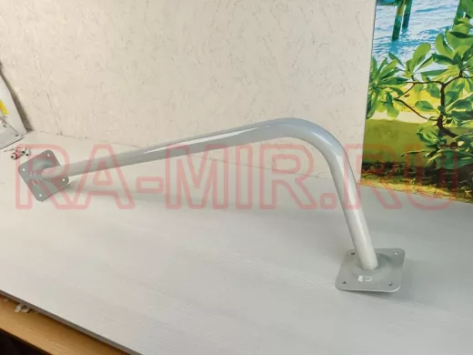 Поручень угловой для домов снаружи и внутри, ширина  80см высота 30см 